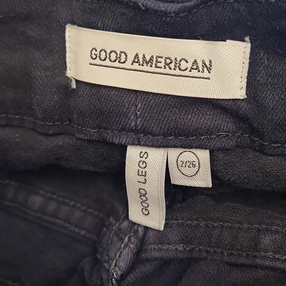 Good American Good Legs Cropped Jeans in Black001 - Picture 5 of 6